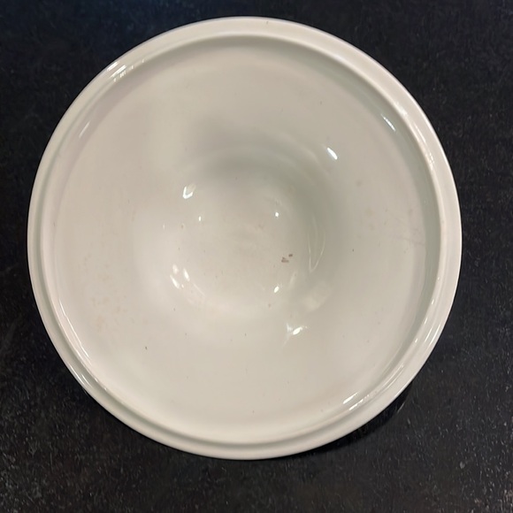 Round Covered Vegetable Netherland by JOHNSON BROTHERS - Picture 10 of 10